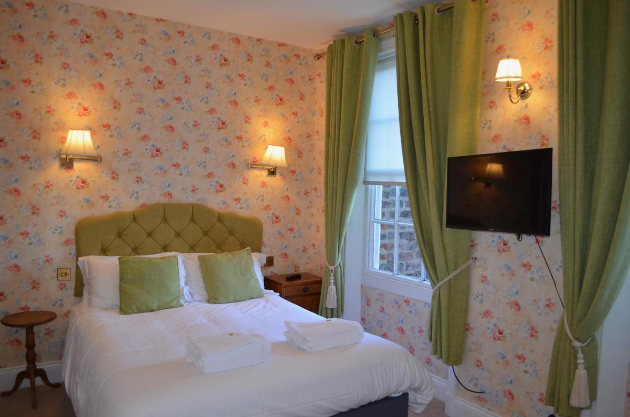 23 St Mary'S Bed and Breakfast York Exteriör bild