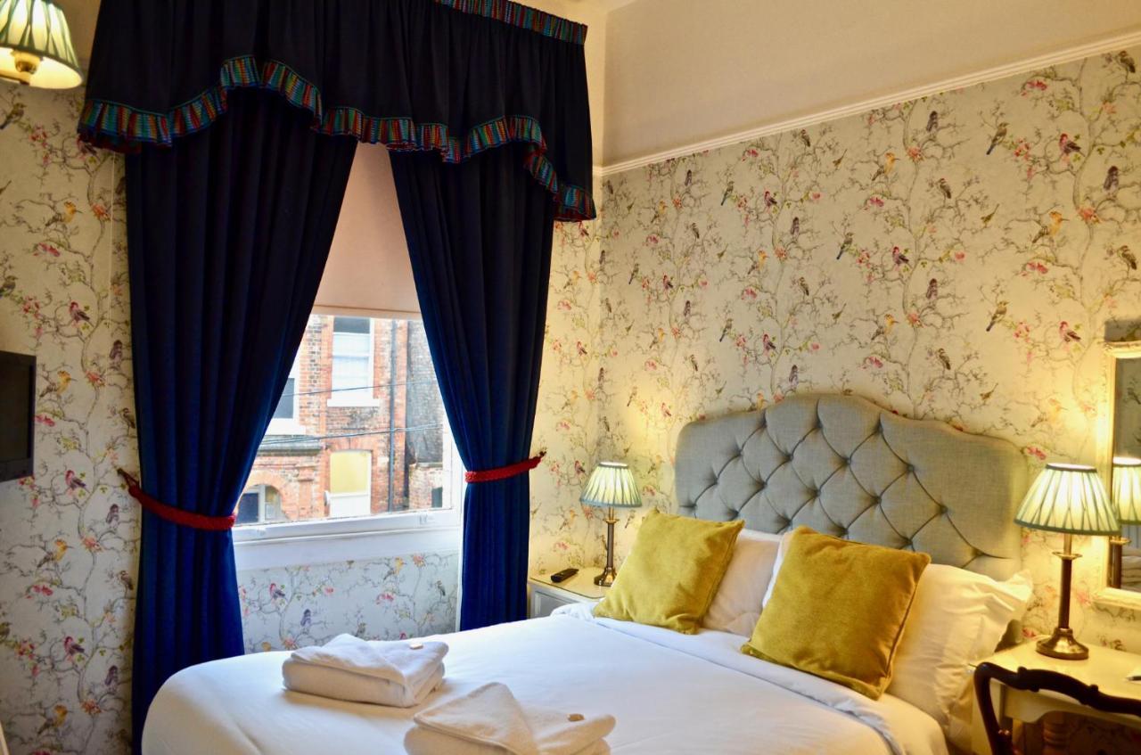 23 St Mary'S Bed and Breakfast York Exteriör bild